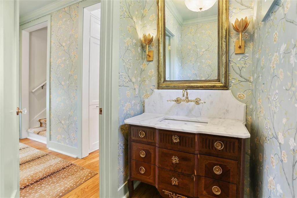5829 Hurst St, New Orleans, LA, 70115, USA, 6 Bedrooms Bedrooms, ,5 BathroomsBathrooms,Residential,Active,5829 Hurst St,2560004