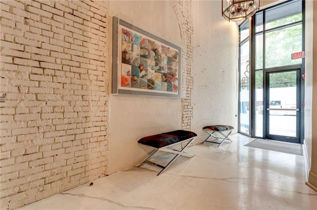 528 BARONNE Street 401