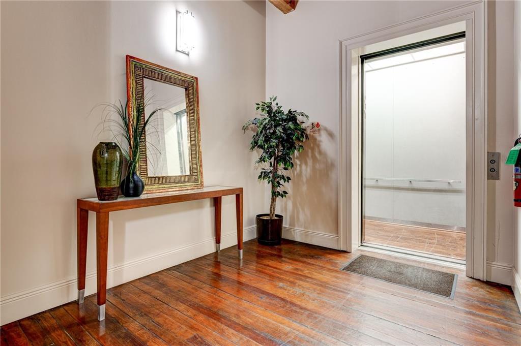 528 BARONNE Street 401