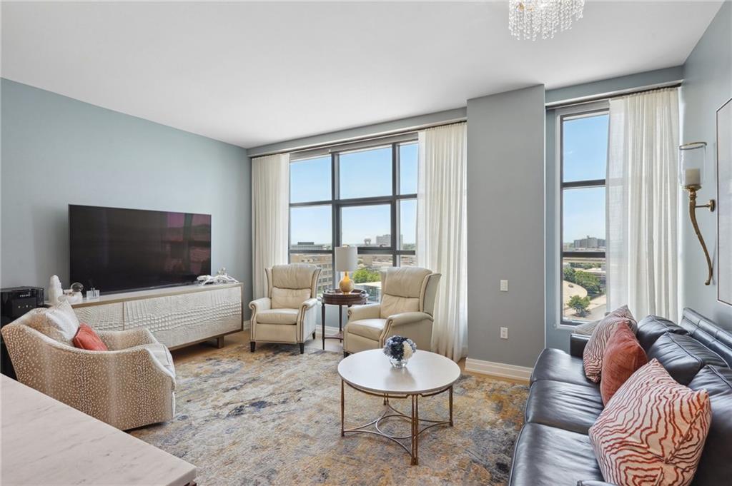 1001 JULIA Street 9G