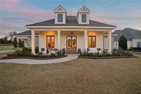 467 BEDICO Parkway Madisonville LA 70447