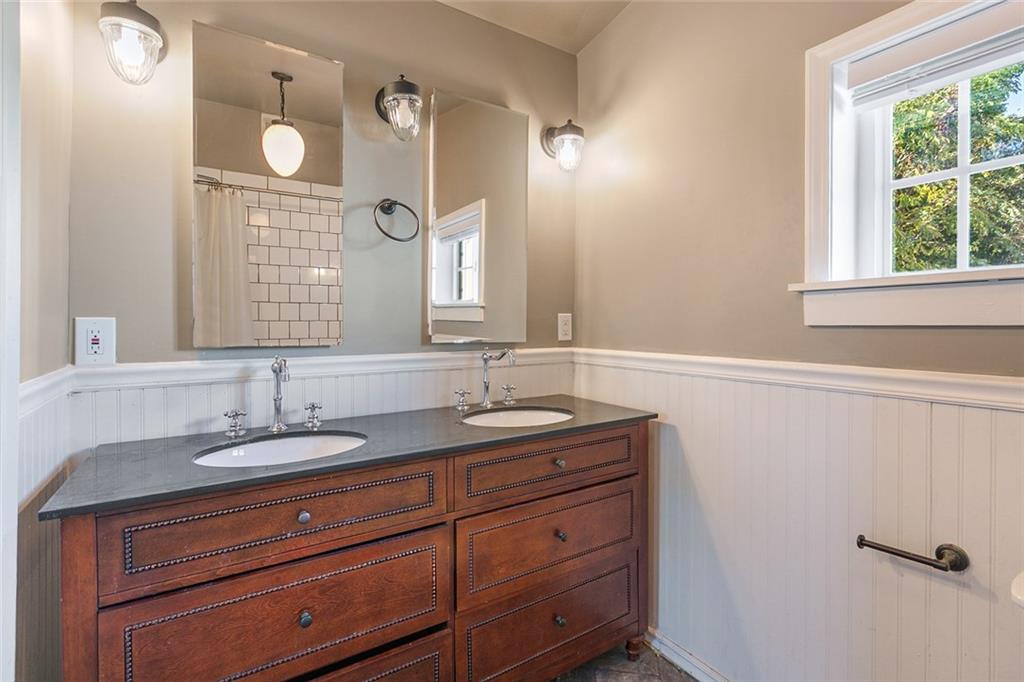 New Orleans, Louisiana 70117, United States, 2 Bedrooms Bedrooms, ,2 BathroomsBathrooms,Residential,Active,254881