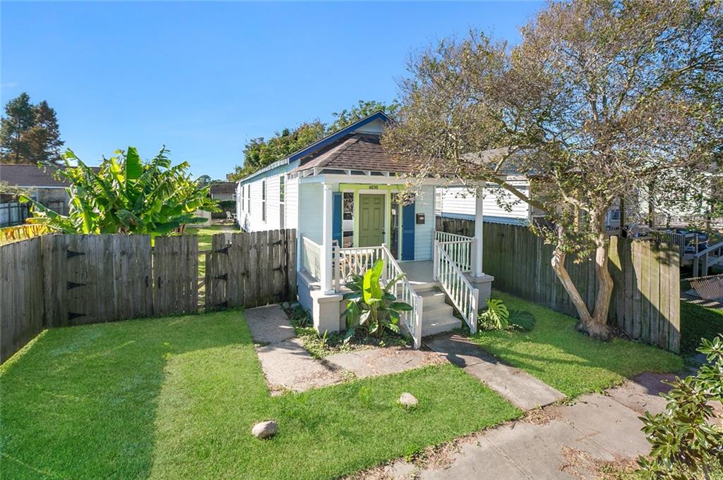 New Orleans, Louisiana 70117, United States, 2 Bedrooms Bedrooms, ,2 BathroomsBathrooms,Residential,Active,254881