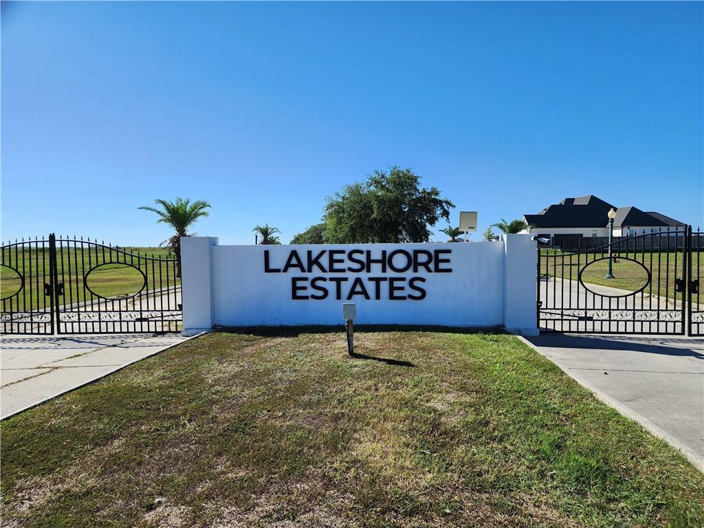 lot ,301-309 EAST END Boulevard