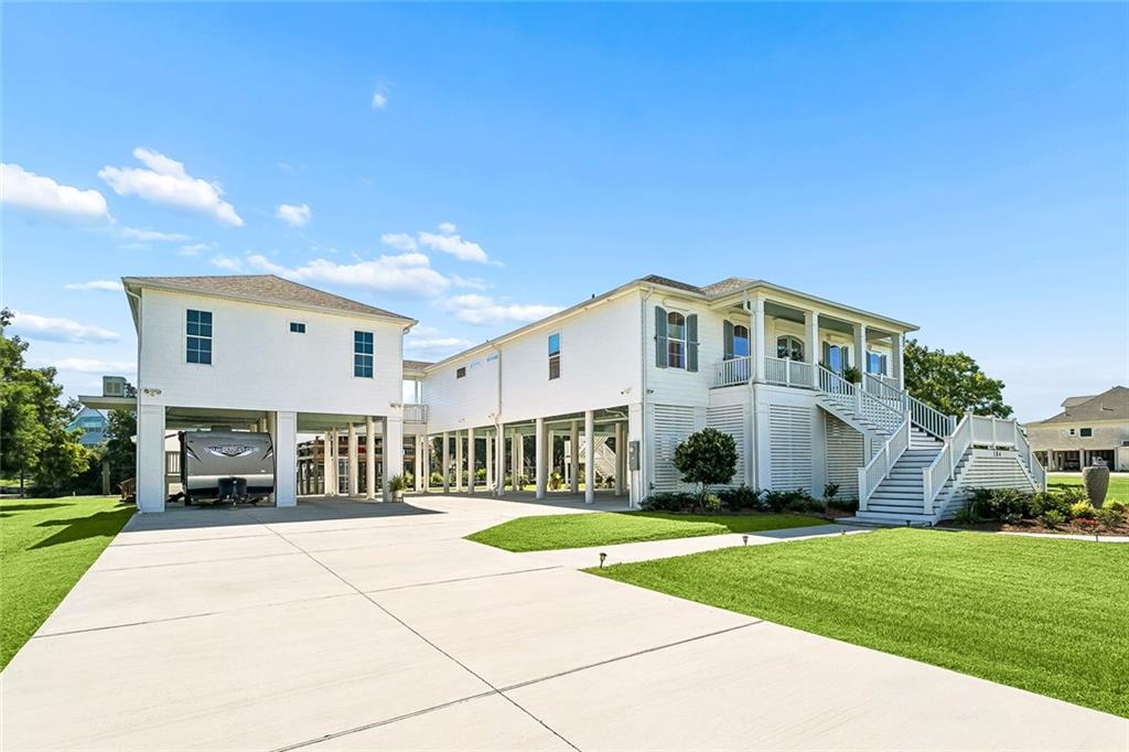 104 MORAY Drive