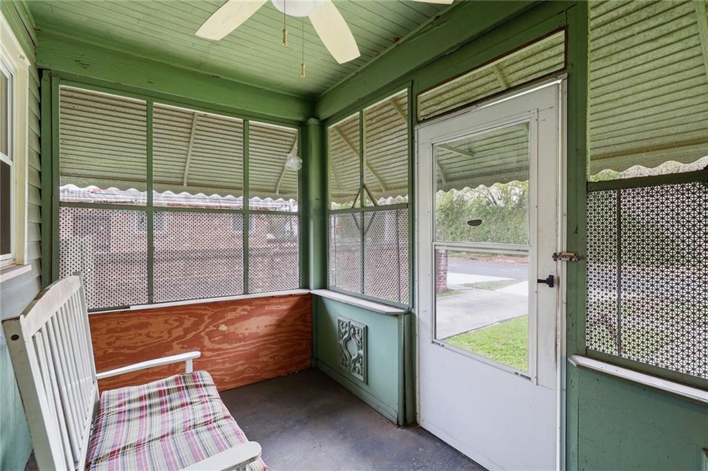 3911 MISTLETOE Street