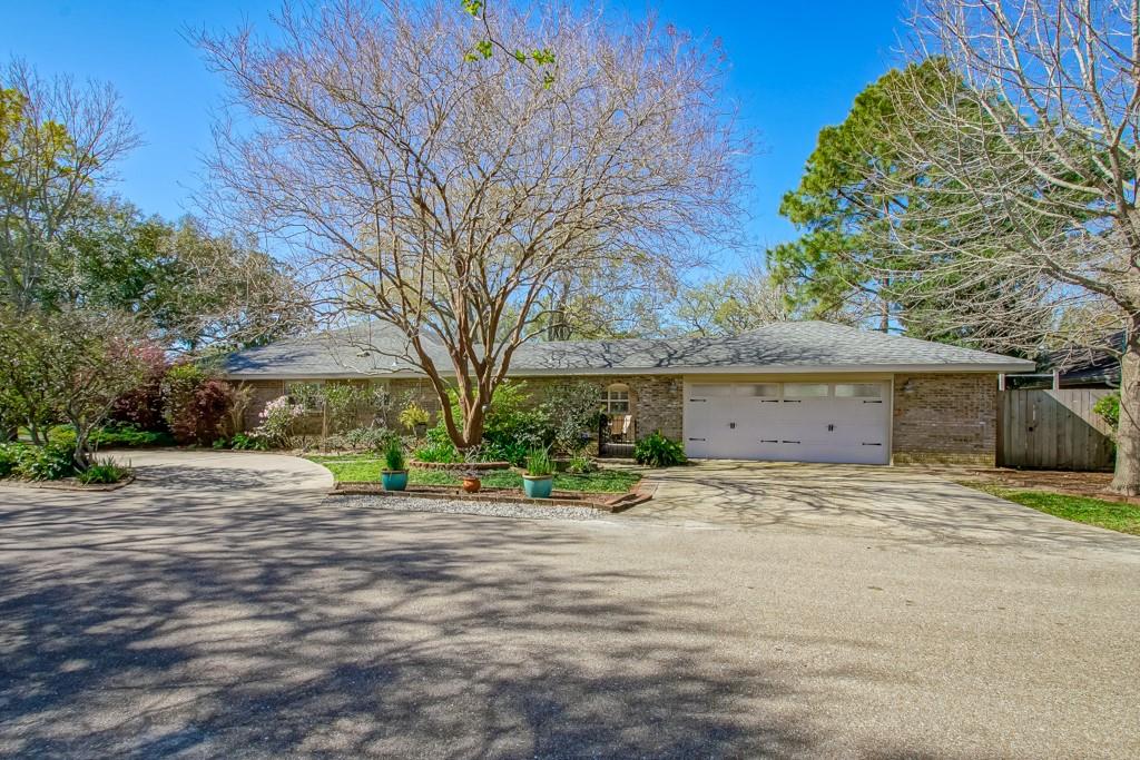 1016 RURAL Street