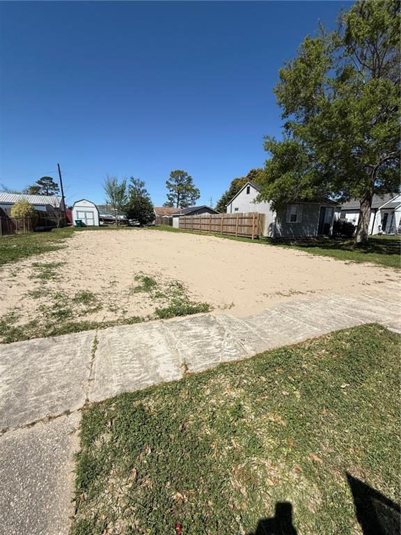 Photo 1 of 7 — 2011 IDAHO Avenue, Kenner, LA 70062