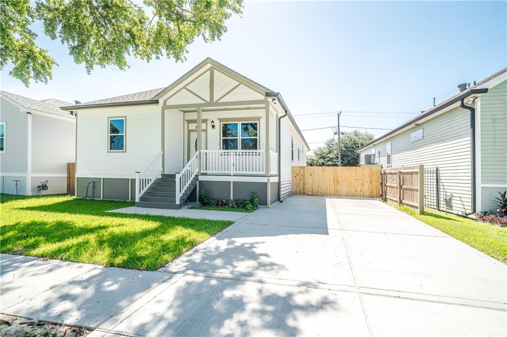 28 CARROLL Drive