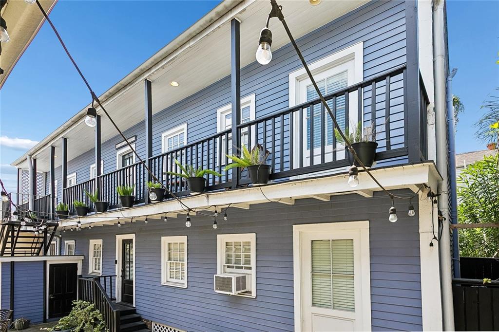 1030 KERLEREC Street 6