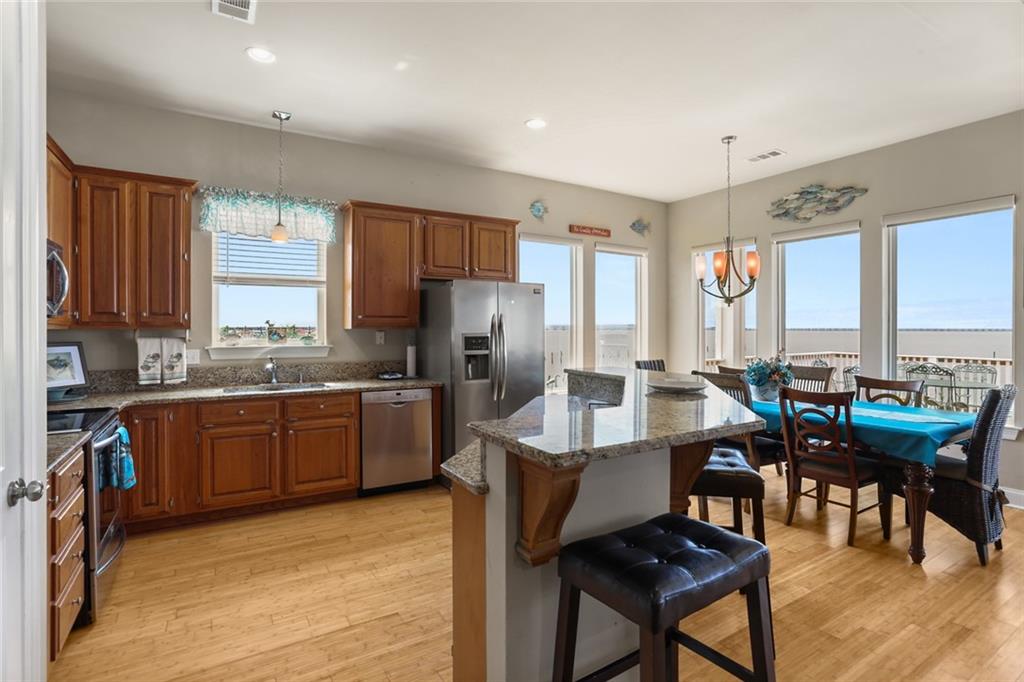 89 LAKEVIEW Drive