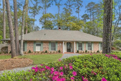 Photo of 124 NORTH Drive, Covington, LA 70433 (MLS # 2547633)