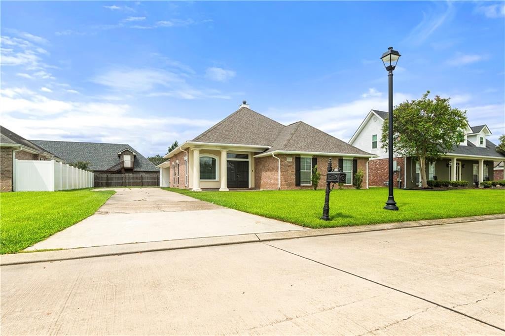 114 PORTRUSH Drive