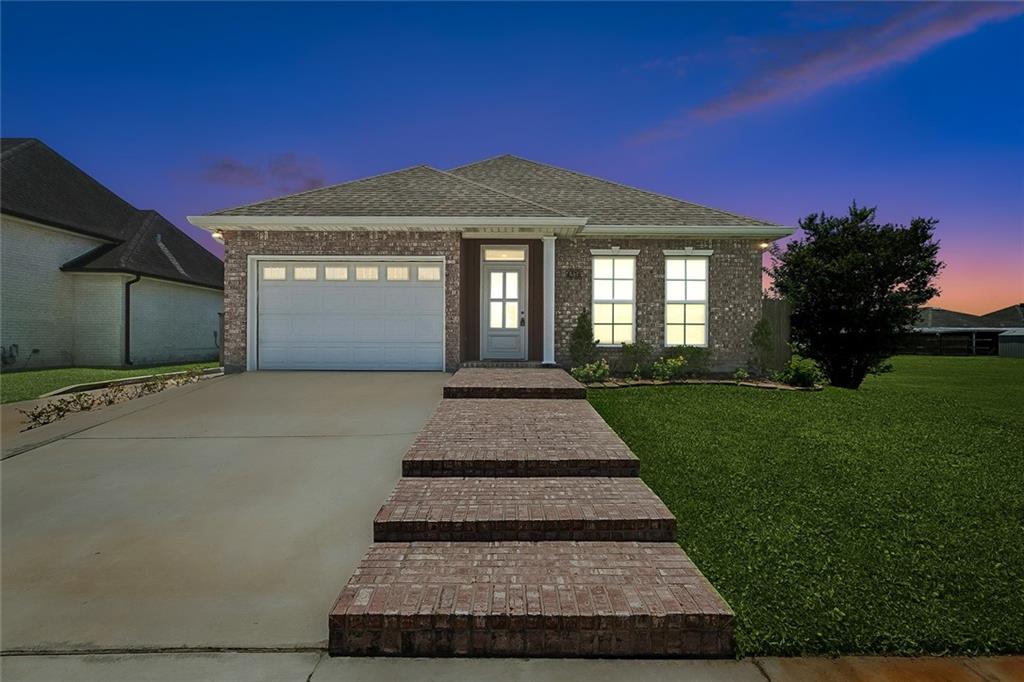4516 LAMARQUE Drive