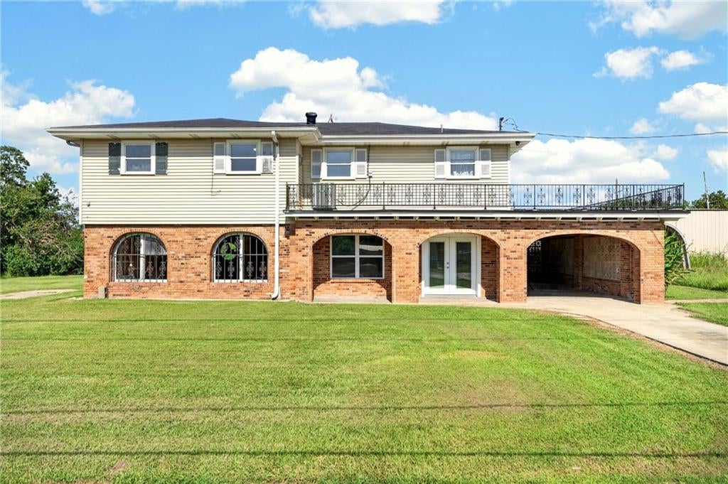 214 ORANGEWOOD Drive