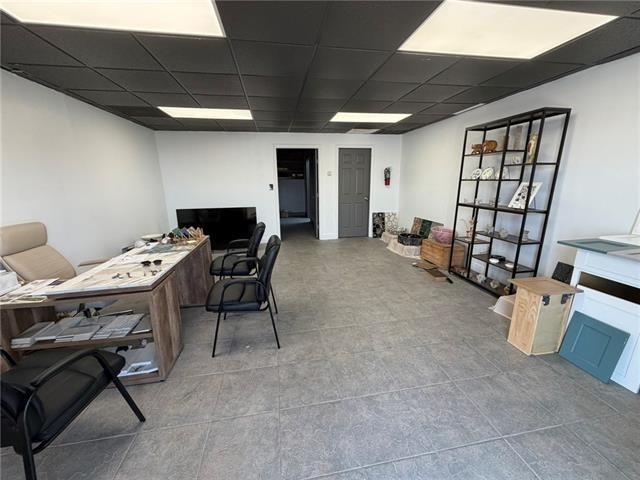 2601 LEXINGTON Avenue B-C