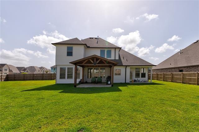 5737 LAUREL TREE Way