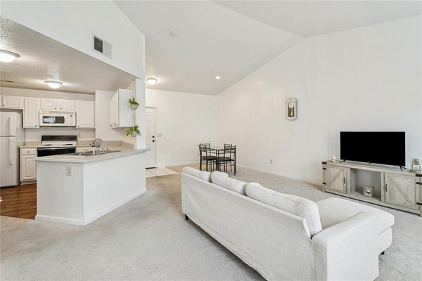 350 EMERALD FOREST BLVD APT 19202, COVINGTON, LA 70433 - Image 5bd9d217c7aa128e2b1431781888a3f3/81736370