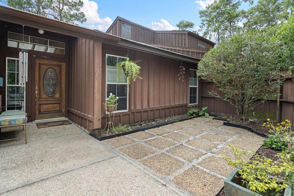 640 N BEAU CHENE Drive 5