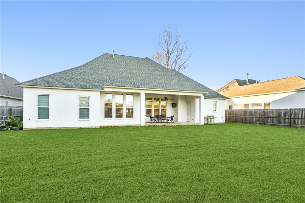 5015 GOLDEN OAK Lane