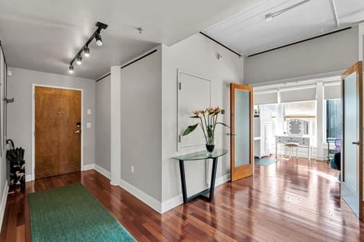 909 LAFAYETTE Street 6