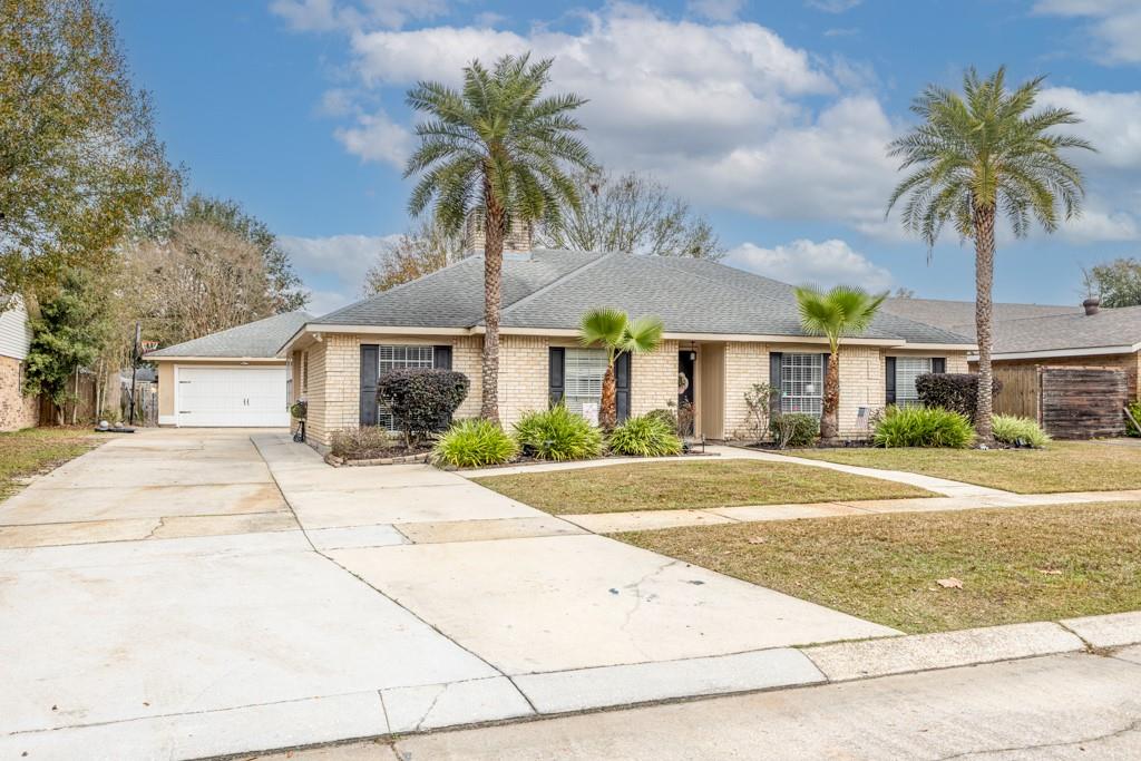 412 BRIARGROVE Drive