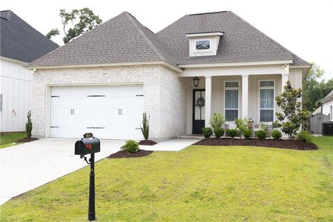 Photo of 3034 MOSS POINT Lane, Madisonville, LA 70447 (MLS # 2558921)