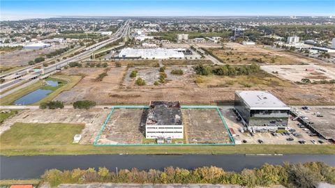 6700 PLAZA Drive New Orleans LA 70127