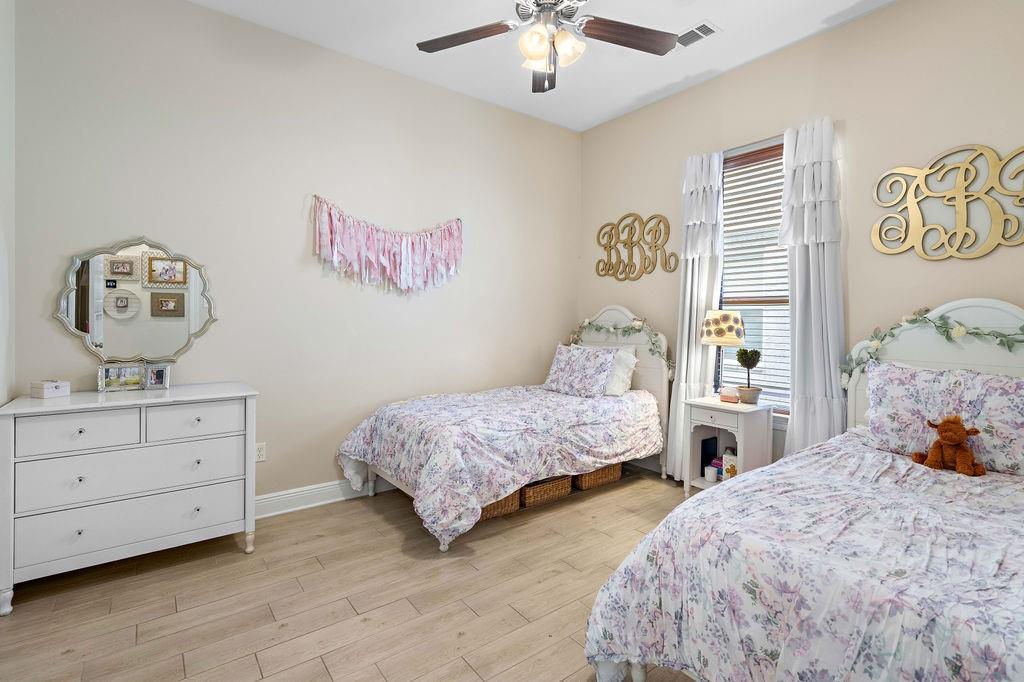 Madisonville, Louisiana 70447, United States, 4 Bedrooms Bedrooms, ,3 BathroomsBathrooms,Residential,Pending,78364