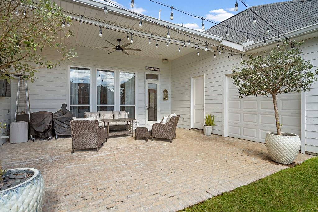 Madisonville, Louisiana 70447, United States, 4 Bedrooms Bedrooms, ,3 BathroomsBathrooms,Residential,Pending,78364