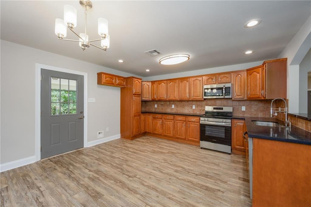 21348 OLD COVINGTON Highway