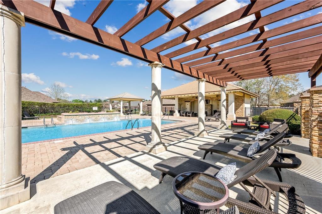 Covington, Louisiana 70433, United States, 4 Bedrooms Bedrooms, ,2 BathroomsBathrooms,Residential,Active,100030