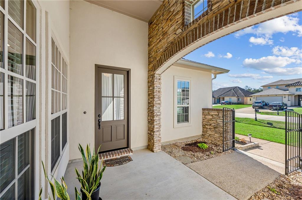 Covington, Louisiana 70433, United States, 4 Bedrooms Bedrooms, ,2 BathroomsBathrooms,Residential,Active,100030