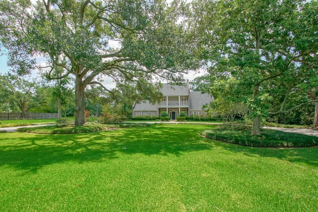 Photo 2 of 40 of 199 SAUVE Road house