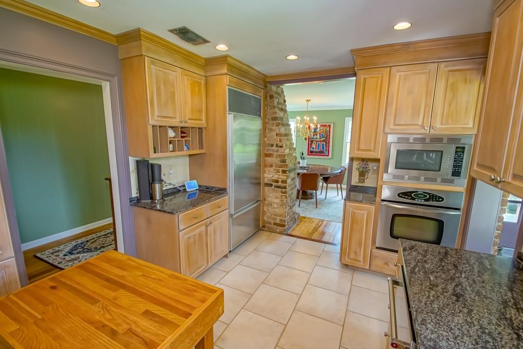 Photo 14 of 40 of 199 SAUVE Road house