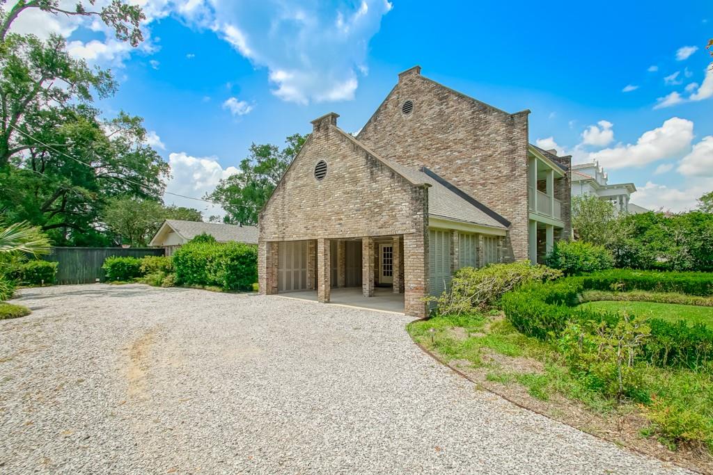 Photo 5 of 40 of 199 SAUVE Road house