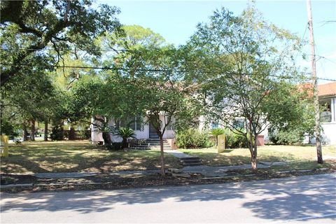 4602 FRANKLIN Avenue New Orleans LA 70122