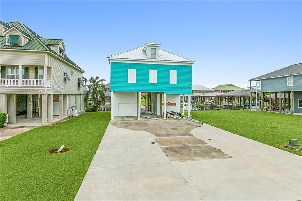 St. Bernard, Louisiana 70085, United States, 4 Bedrooms Bedrooms, ,5 BathroomsBathrooms,Residential,Pending,54588