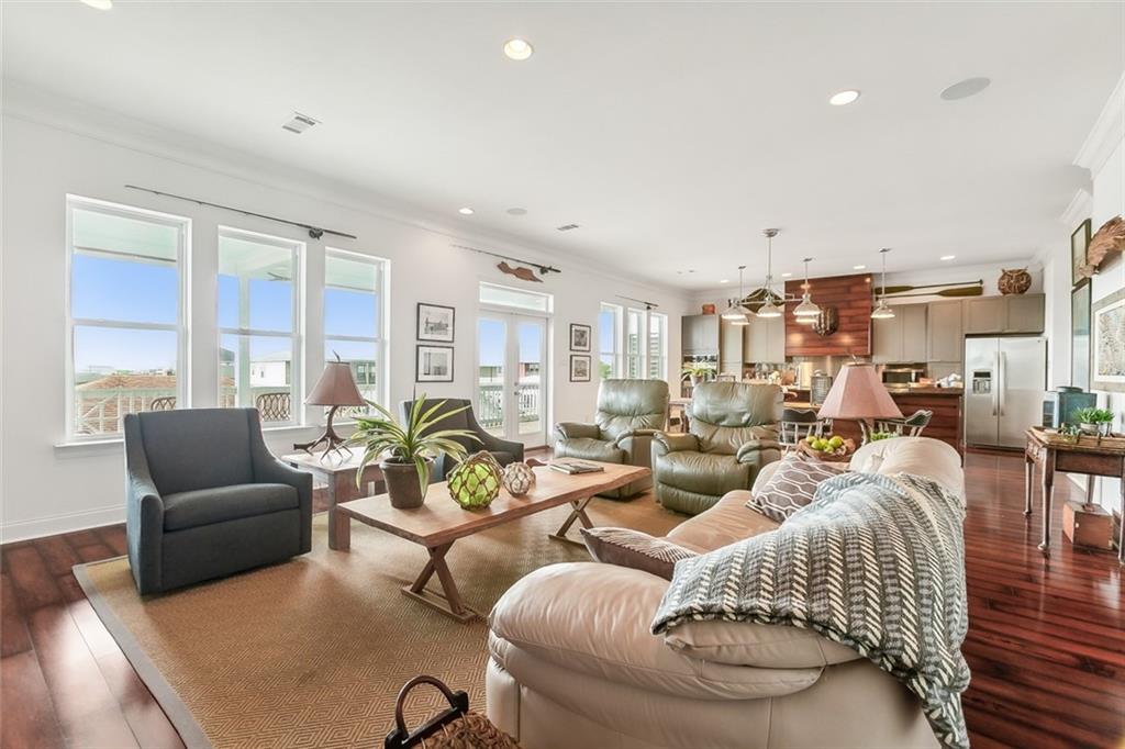 St. Bernard, Louisiana 70085, United States, 4 Bedrooms Bedrooms, ,5 BathroomsBathrooms,Residential,Pending,54588