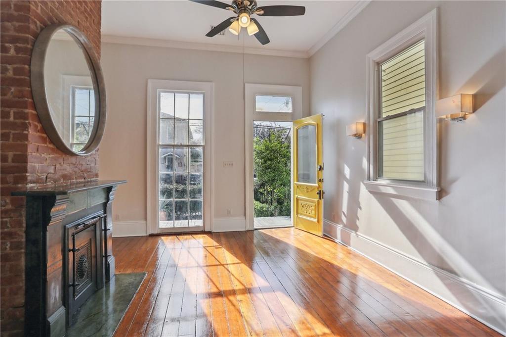 2221 CONSTANCE Street