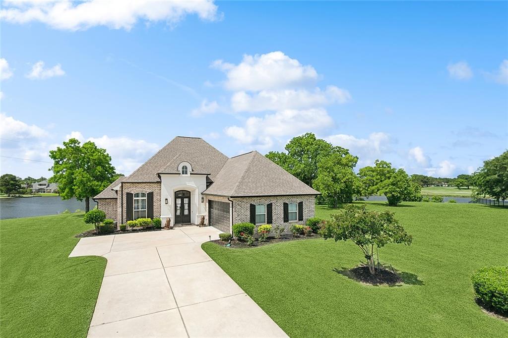 317 E AUGUSTA Lane