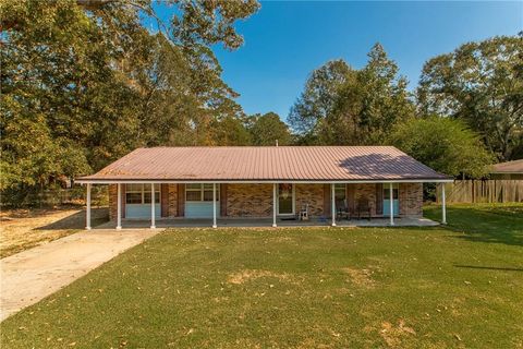 1906 S DOGWOOD Drive Bogalusa LA 70427