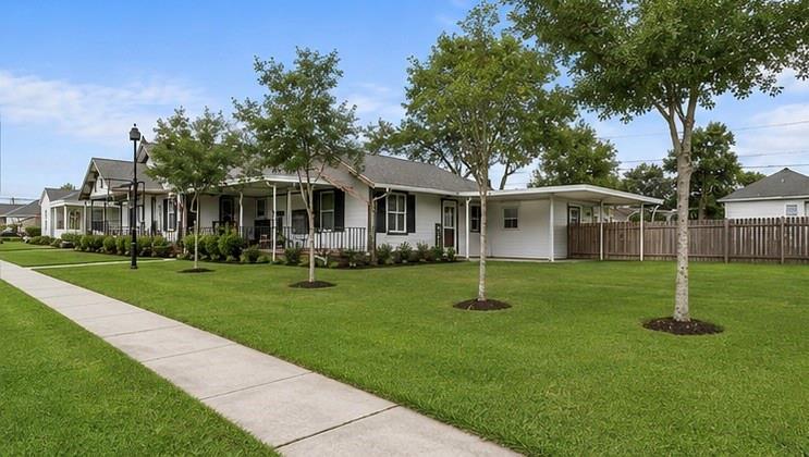 1528 SCHNELL Drive
