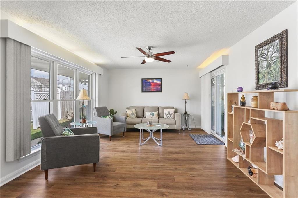 1339 LAKESHORE Drive