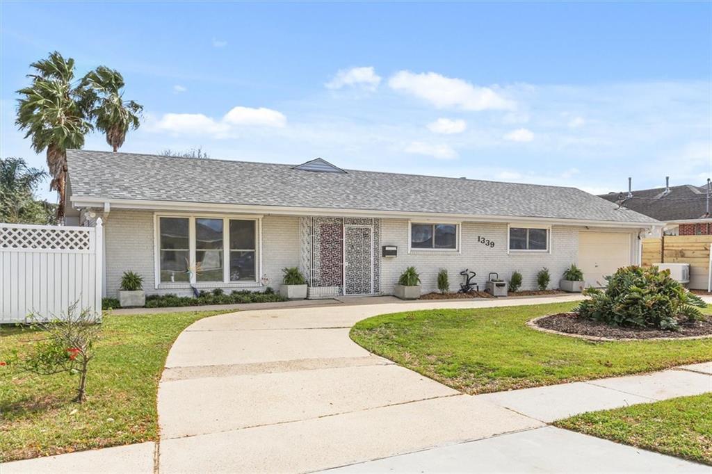 1339 LAKESHORE Drive