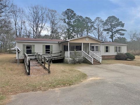 Photo of 73078 HOOKFIN Road, Kentwood, LA 70444 (MLS # 2544819)