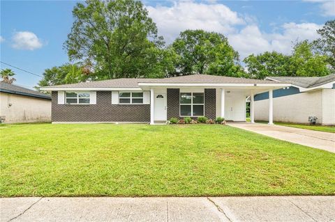 Photo of 210 MOCKINGBIRD Lane, Slidell, LA 70458 (MLS # 2559295)