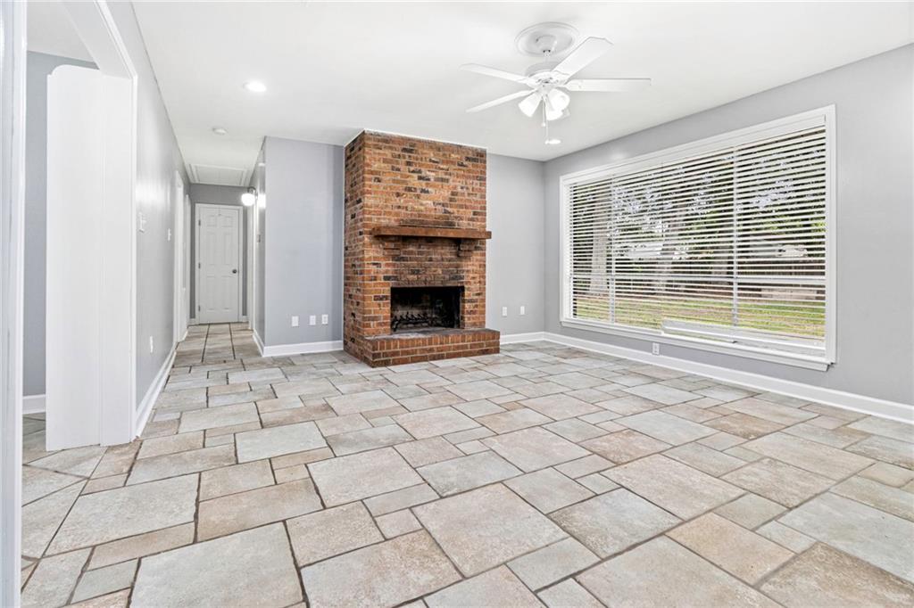 210 MOCKINGBIRD Lane