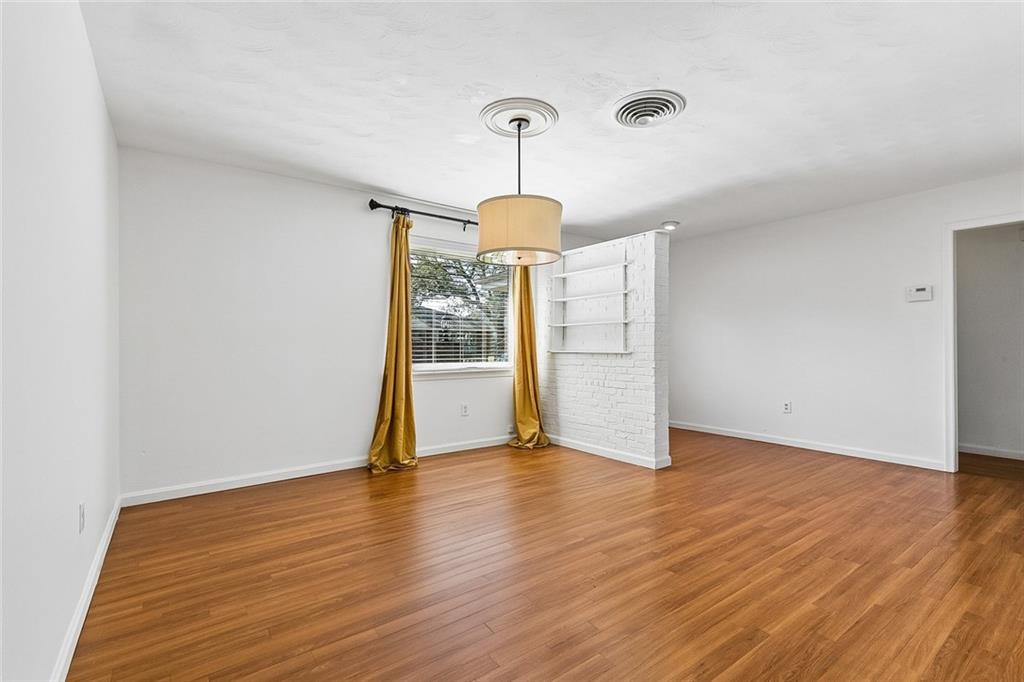 216 NELSON Drive