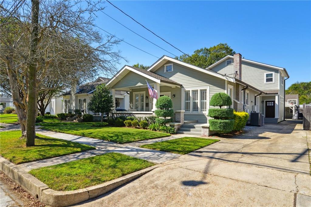 144 METAIRIE LAWN Drive